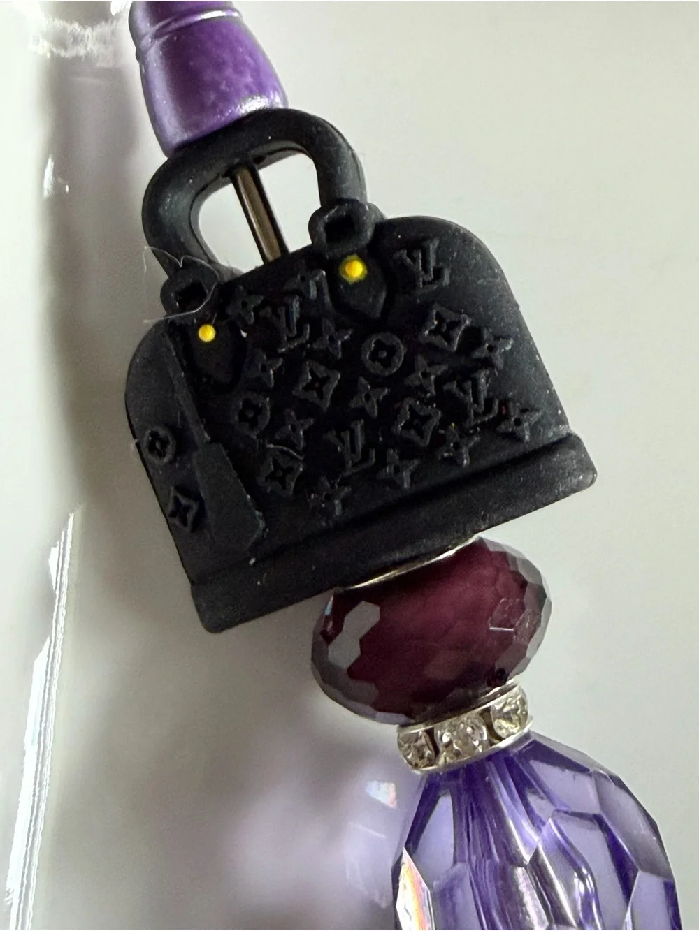 BEADED PEN